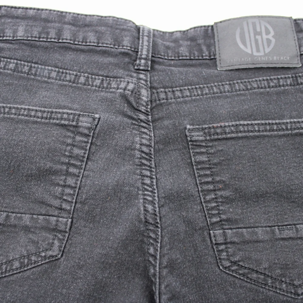Vintage Genes Black Slim Fit Denim Shorts W28